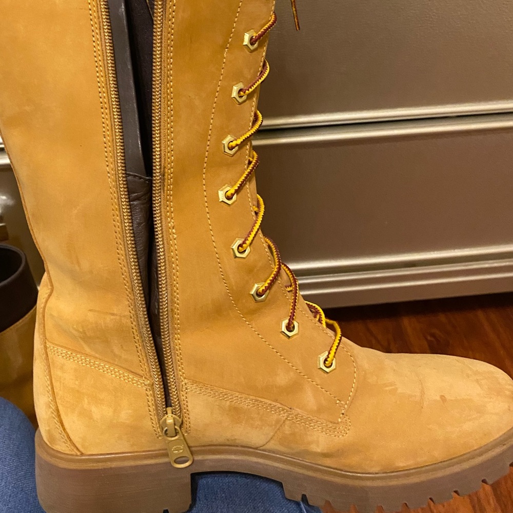 Timberland high boots like brand new!